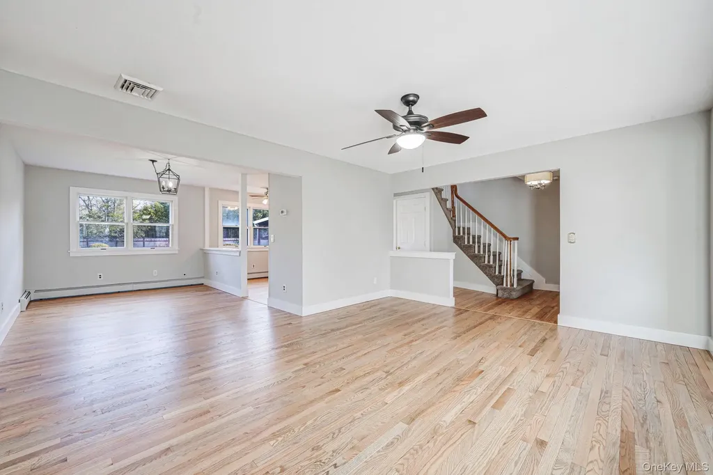 71 Loop Drive Sayville NY 11782