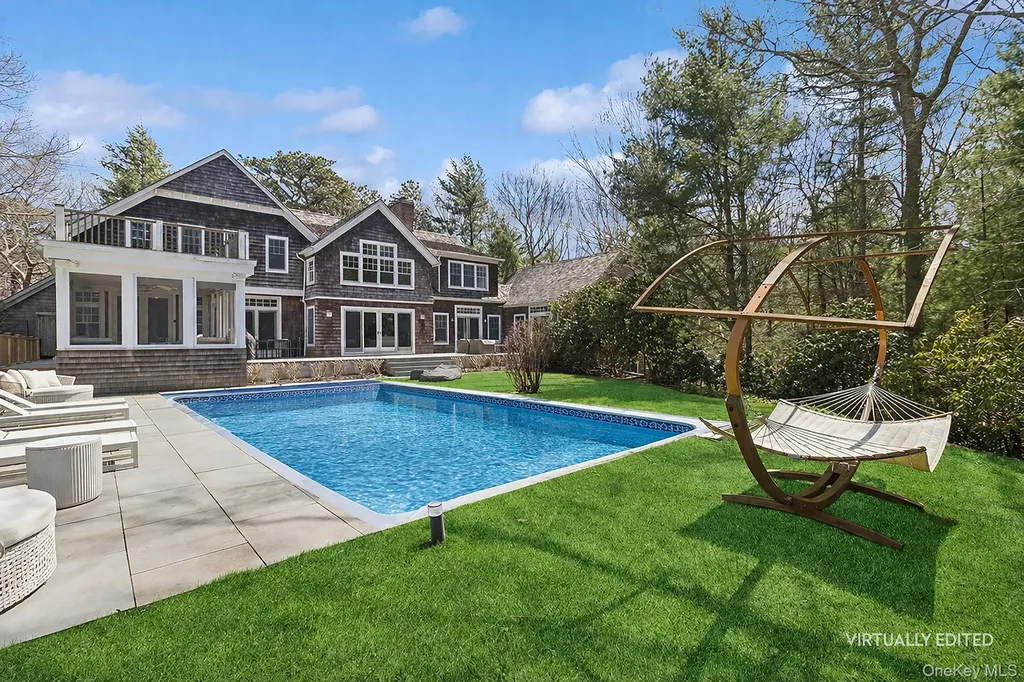 11 Owls Nest Lane East Hampton NY 11937