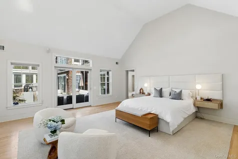 11 Owls Nest Lane East Hampton NY 11937