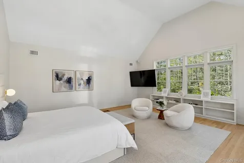 11 Owls Nest Lane East Hampton NY 11937