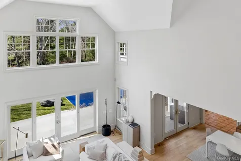 11 Owls Nest Lane East Hampton NY 11937