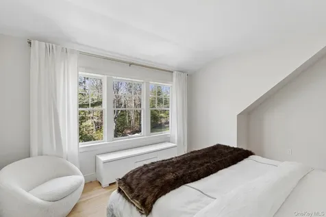 11 Owls Nest Lane East Hampton NY 11937