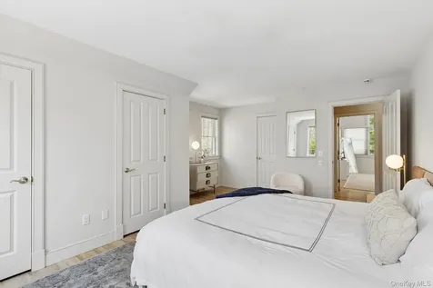 11 Owls Nest Lane East Hampton NY 11937