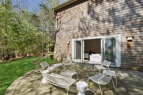 11 Owls Nest Lane East Hampton NY 11937