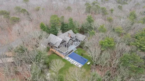 11 Owls Nest Lane East Hampton NY 11937