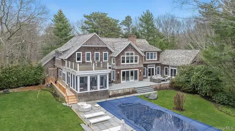 11 Owls Nest Lane East Hampton NY 11937