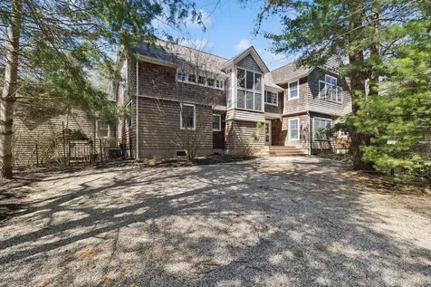 11 Owls Nest Lane East Hampton NY 11937