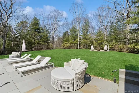 11 Owls Nest Lane East Hampton NY 11937