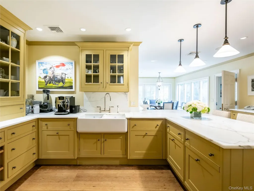 90 Elderfields Road Manhasset NY 11030
