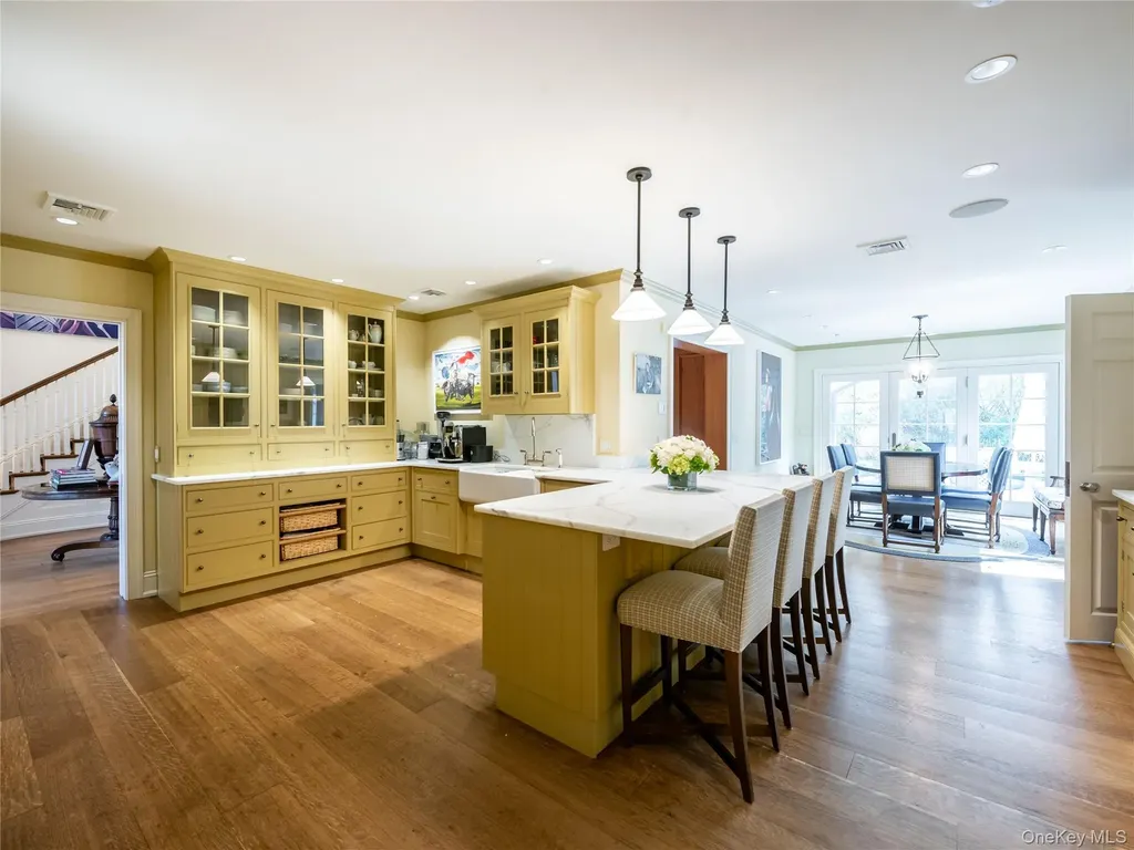 90 Elderfields Road Manhasset NY 11030