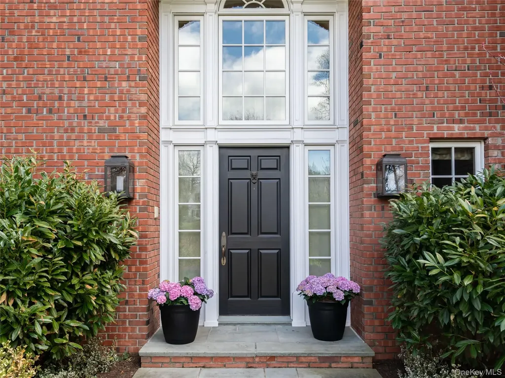 90 Elderfields Road Manhasset NY 11030