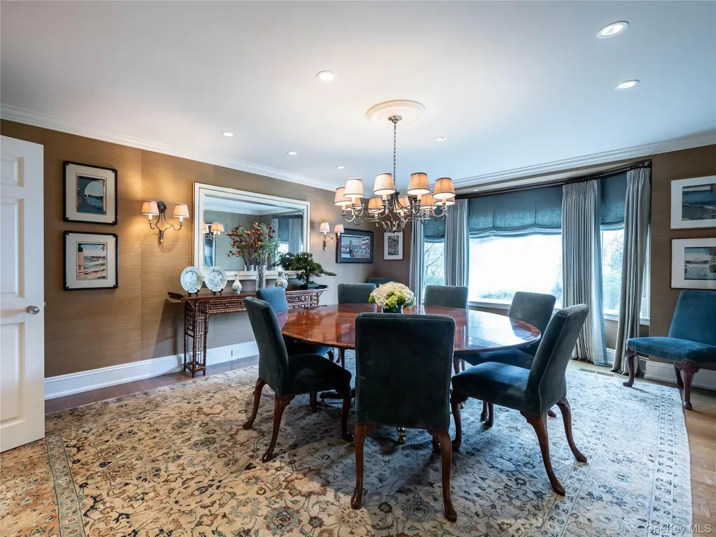 90 Elderfields Road Manhasset NY 11030