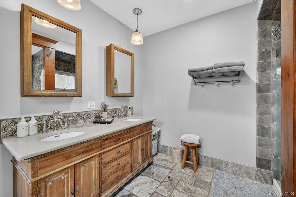 65 Rockledge Drive Suffern NY 10901