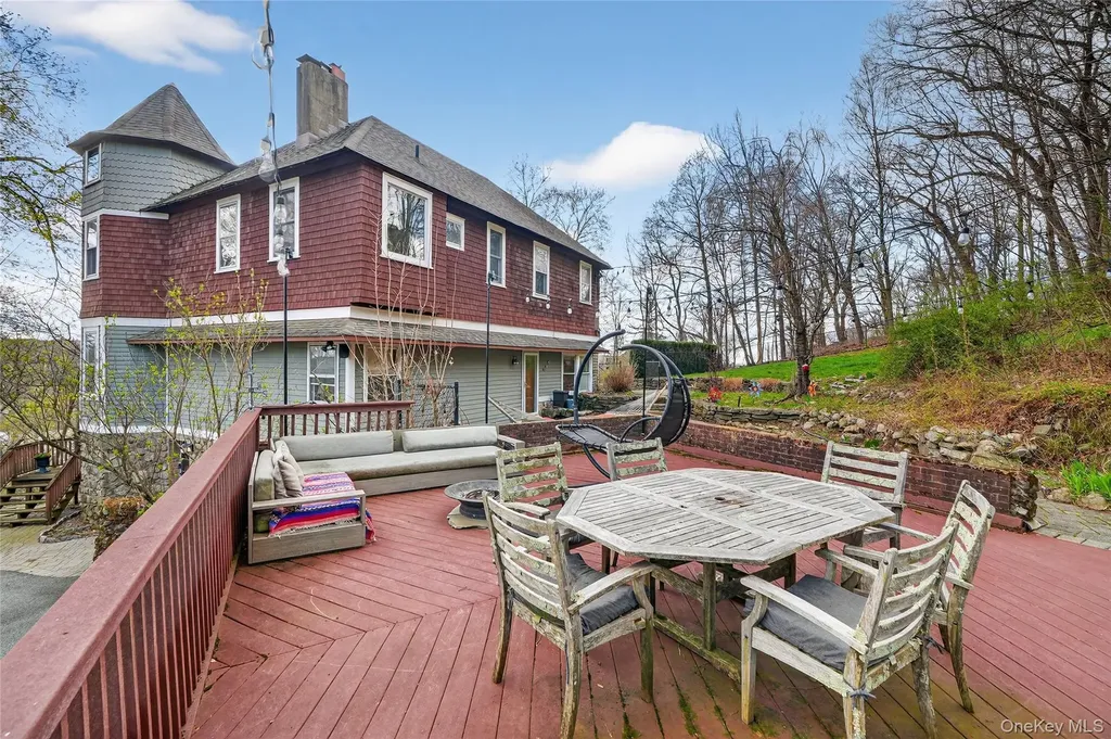 65 Rockledge Drive Suffern NY 10901