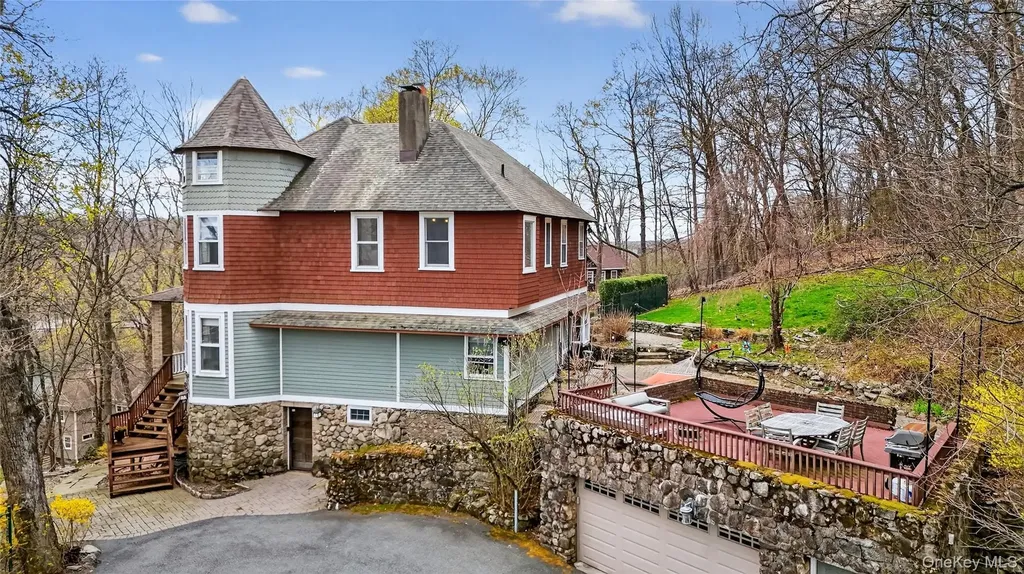 65 Rockledge Drive Suffern NY 10901