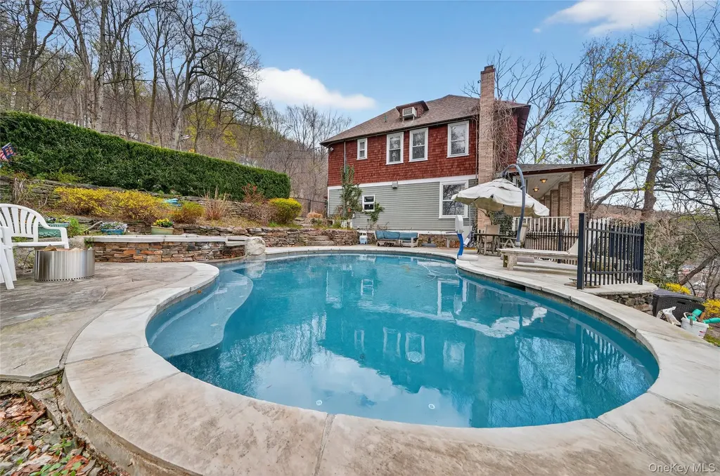 65 Rockledge Drive Suffern NY 10901