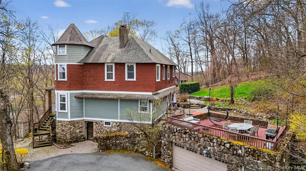 65 Rockledge Drive Suffern NY 10901