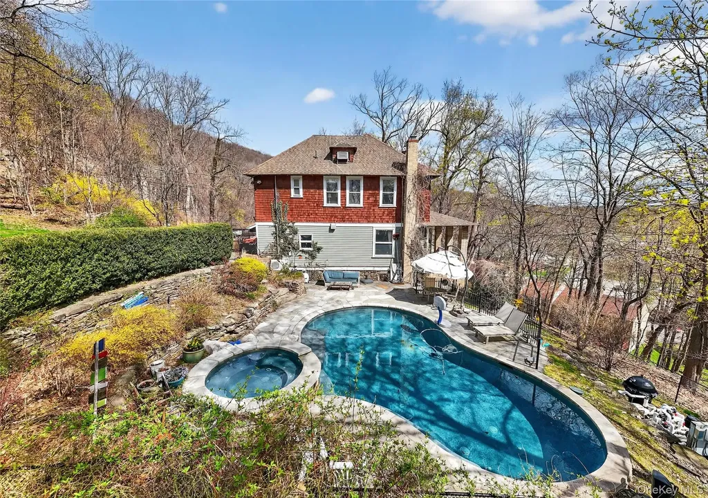 65 Rockledge Drive Suffern NY 10901
