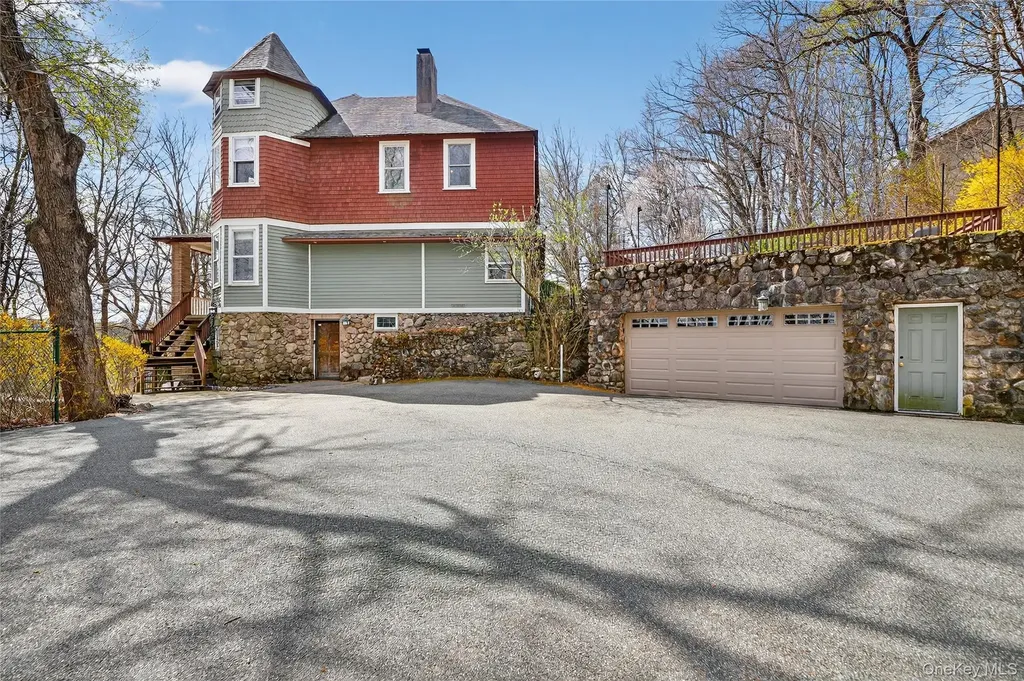 65 Rockledge Drive Suffern NY 10901