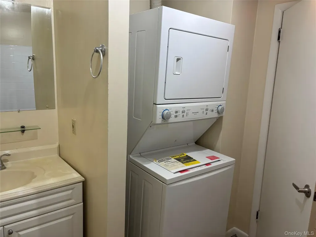 4 Locust Court Fishkill NY 12524