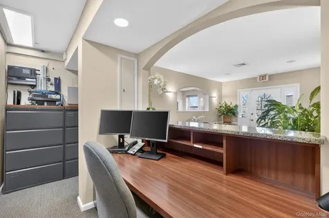 10 Nosband Avenue White Plains NY 10605