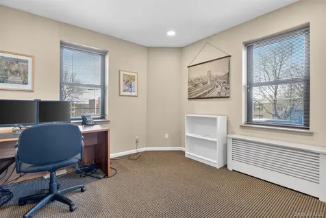 10 Nosband Avenue White Plains NY 10605