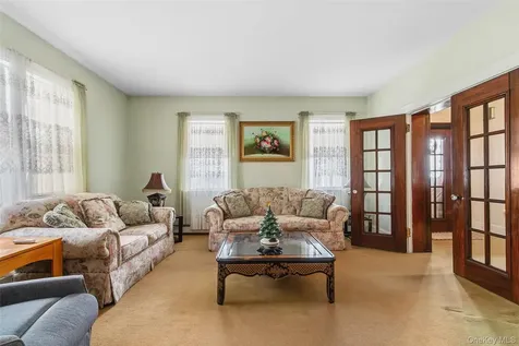 11 Dixon Street Tarrytown NY 10591