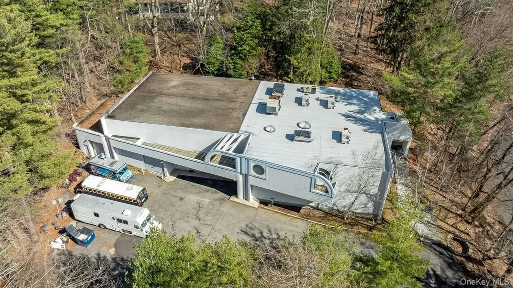 140 Old Saw Mill River Road Hawthorne NY 10532