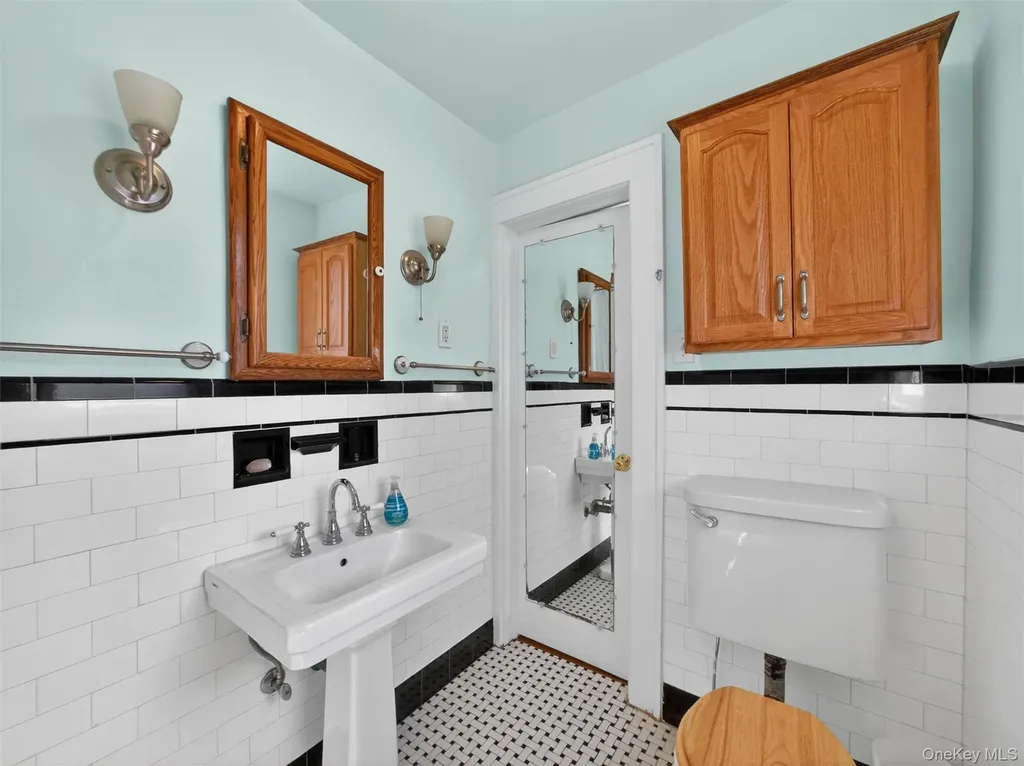 108 Summit Avenue Tappan NY 10983