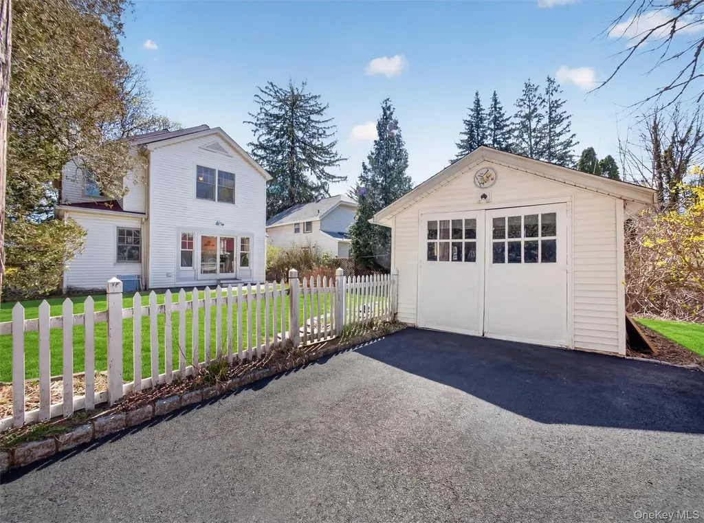 108 Summit Avenue Tappan NY 10983