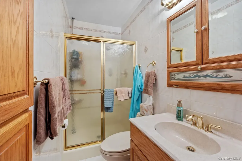 12 Westmoylan Lane Coram NY 11727