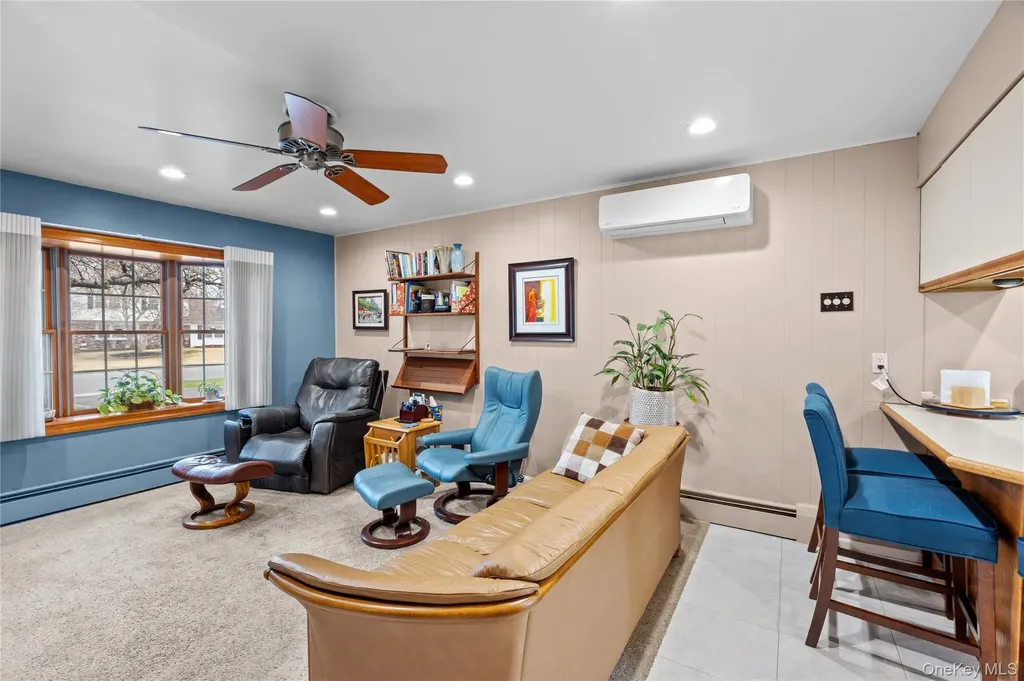 12 Westmoylan Lane Coram NY 11727