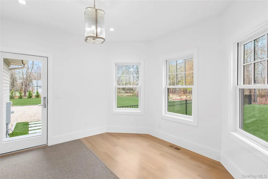 69 Jagger Lane Westhampton NY 11977