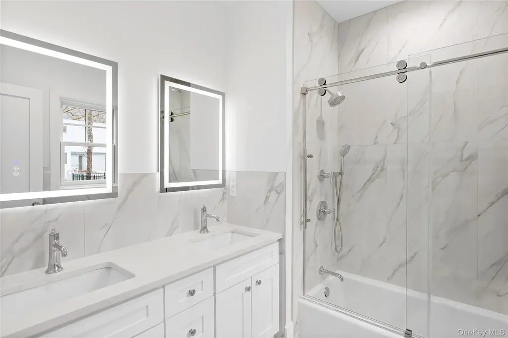 69 Jagger Lane Westhampton NY 11977
