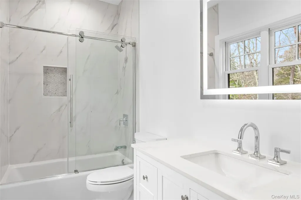 69 Jagger Lane Westhampton NY 11977