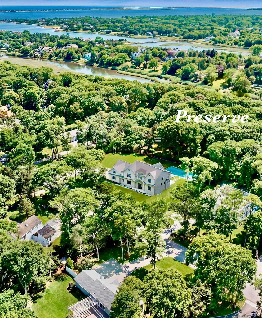69 Jagger Lane Westhampton NY 11977