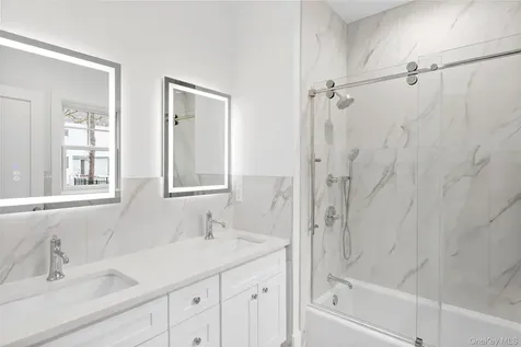 69 Jagger Lane Westhampton NY 11977