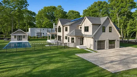 69 Jagger Lane Westhampton NY 11977
