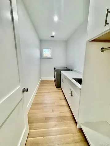 69 Jagger Lane Westhampton NY 11977