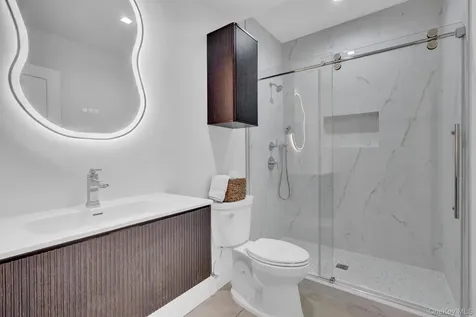 69 Jagger Lane Westhampton NY 11977