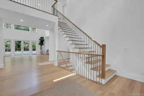 69 Jagger Lane Westhampton NY 11977