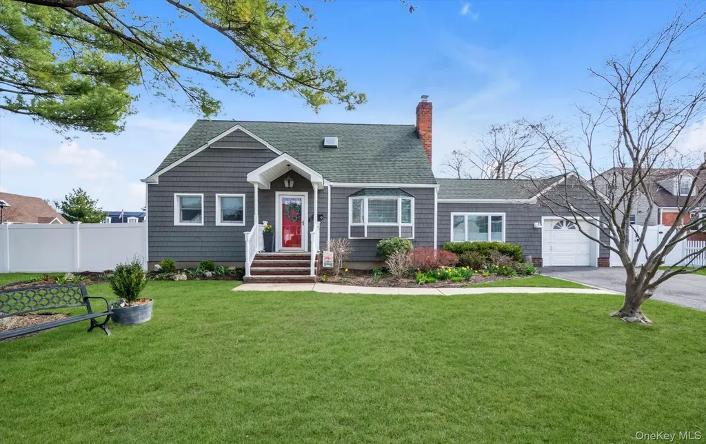 9 Aster Avenue Merrick NY 11566