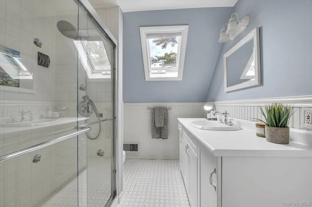 9 Aster Avenue Merrick NY 11566