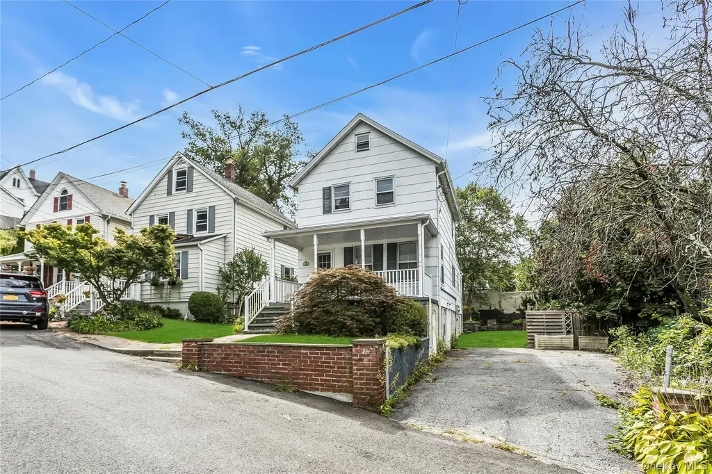 46 Irving Place Oyster Bay NY 11771