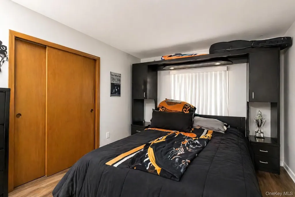 11 Seaford Road Mastic Beach NY 11951