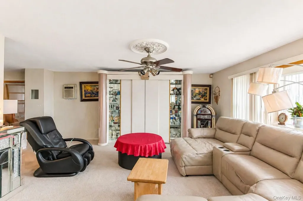 11 Seaford Road Mastic Beach NY 11951