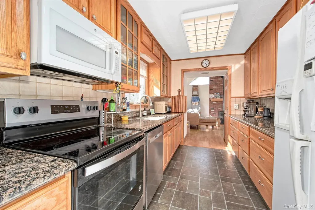 22 Ridgeland Terrace Rye NY 10580
