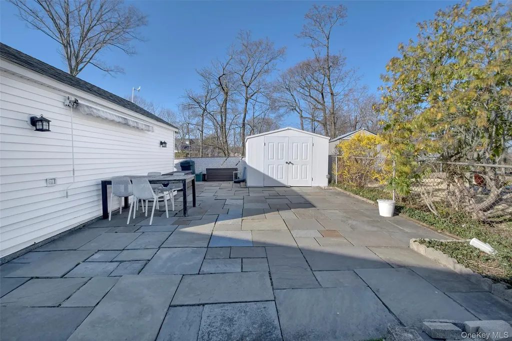 22 Ridgeland Terrace Rye NY 10580