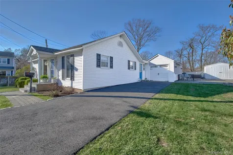22 Ridgeland Terrace Rye NY 10580