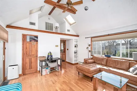 22 Ridgeland Terrace Rye NY 10580